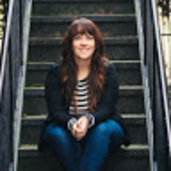 Meet your Posher, Serena - Picture 1 of 1